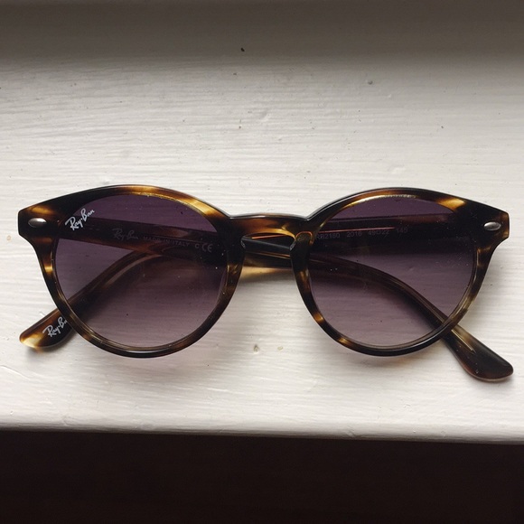 cat eye wayfarer sunglasses